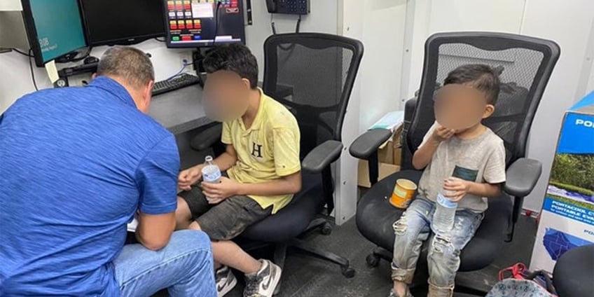 texas dps troopers recover 2 abandoned honduran children near southern border