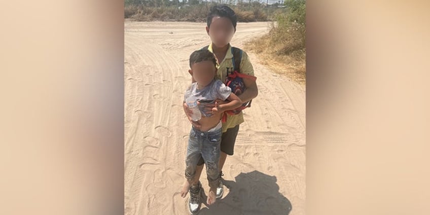 texas dps troopers recover 2 abandoned honduran children near southern border