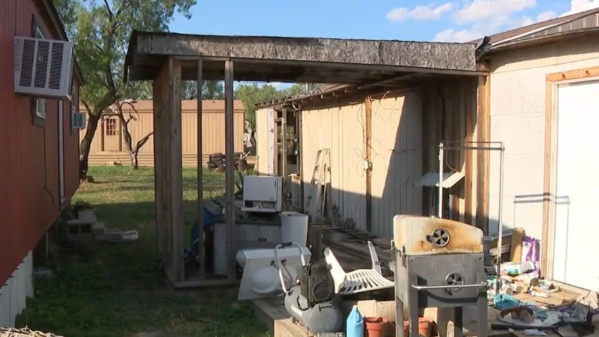 texas family repeatedly attacked by out of control pig prisoners in their own home