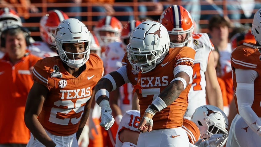 Longhorns celebrate