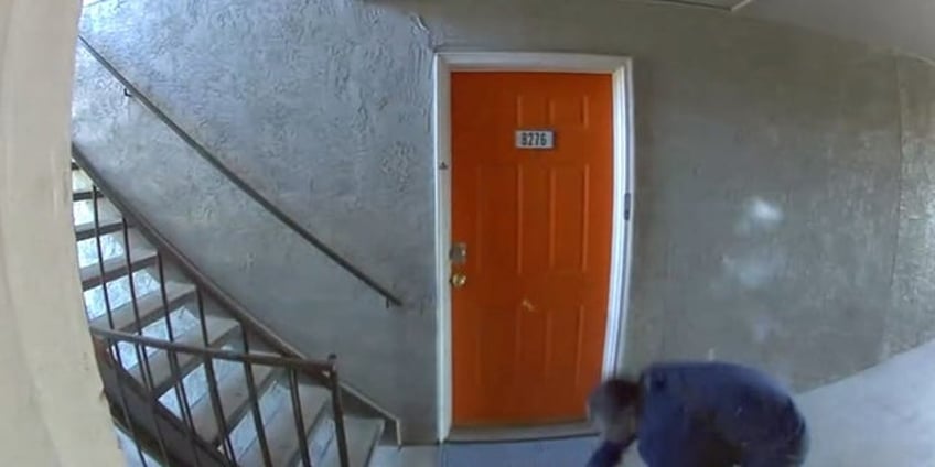 texas man fires at suspects posing as maintenance workers through front door