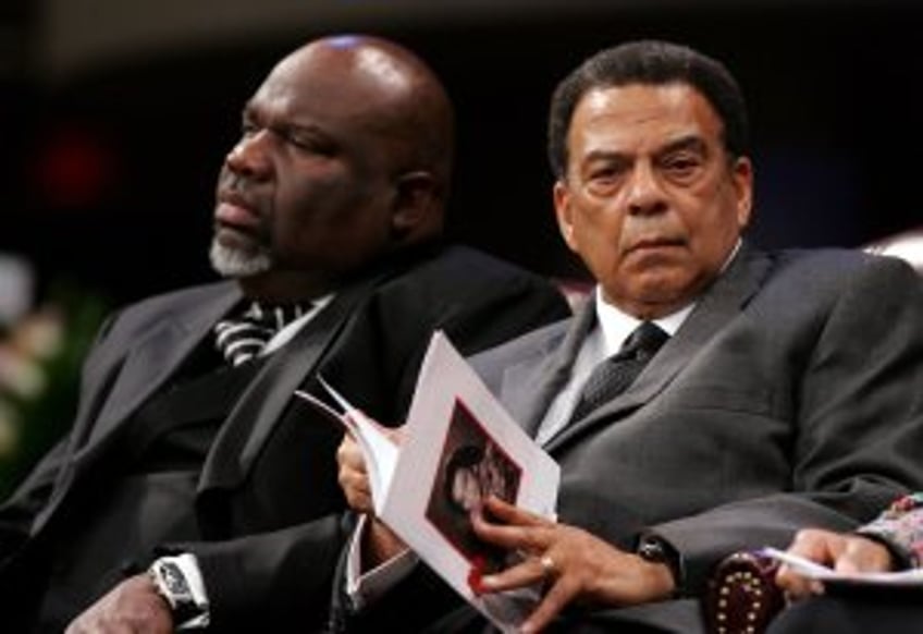Texas megachurch pastor T.D. Jakes says he's passing ministry to daughter, her husband