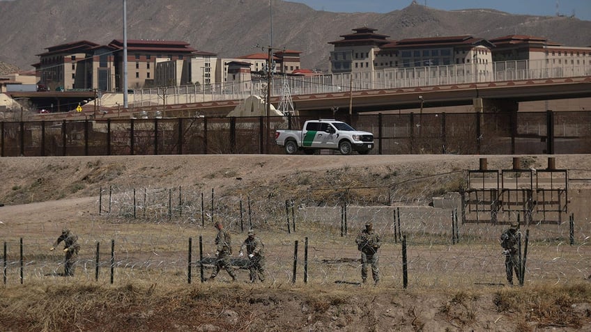 texas national guard soldier suspended after wounding man in cross border shooting mexicos president says