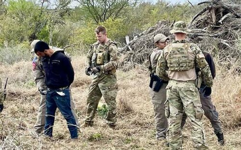 texas operation lone star seizes 422 million doses of fentanyl nearly 400k migrants arrested
