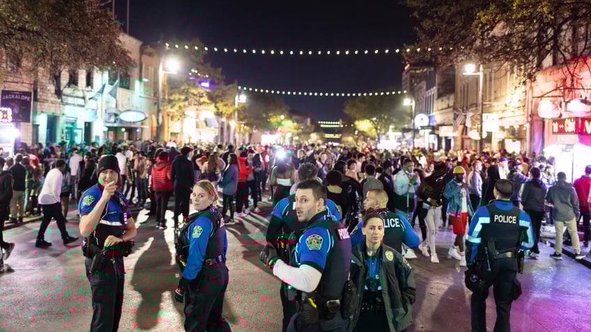texas prosecutor dismisses 17 indictments against austin police officers over 2020 george floyd protests