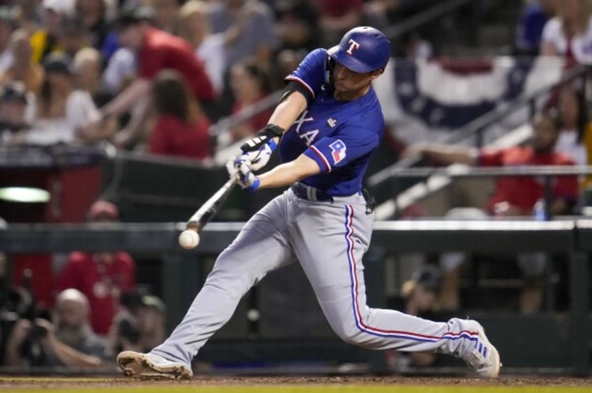 texas rangers win first world series title with 5 0 win over diamondbacks in game 5