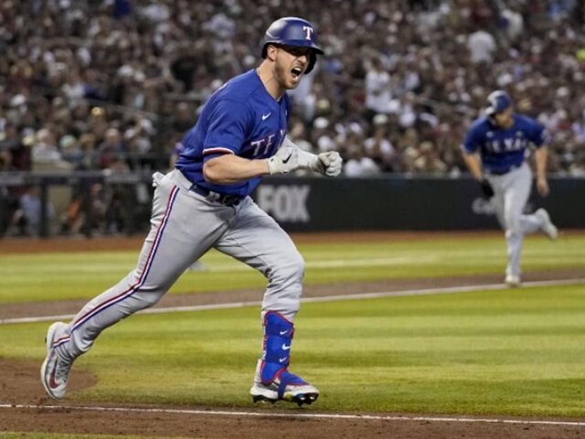 texas rangers win first world series title with 5 0 win over diamondbacks in game 5