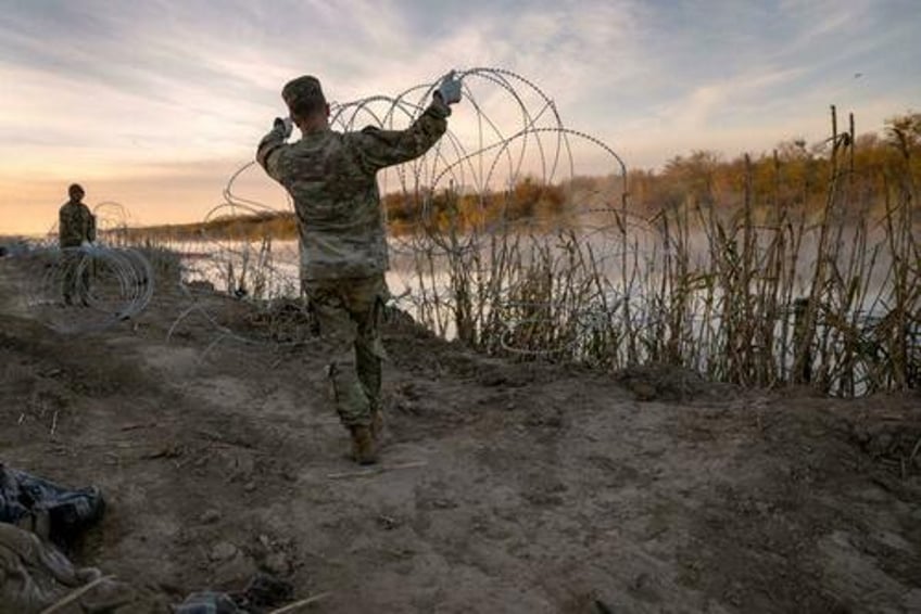 texas seizes control of border city park escalating war against illegal immigration