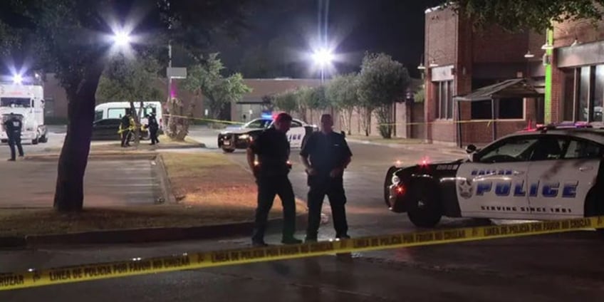 texas undercover police officer carjacked shot in exchange of gunfire with suspects