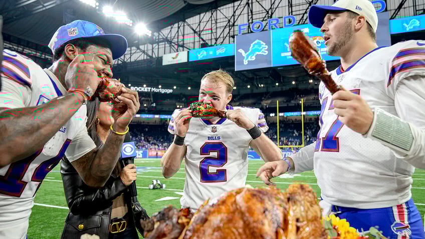 thanksgiving day football how the sport became a staple of turkey day