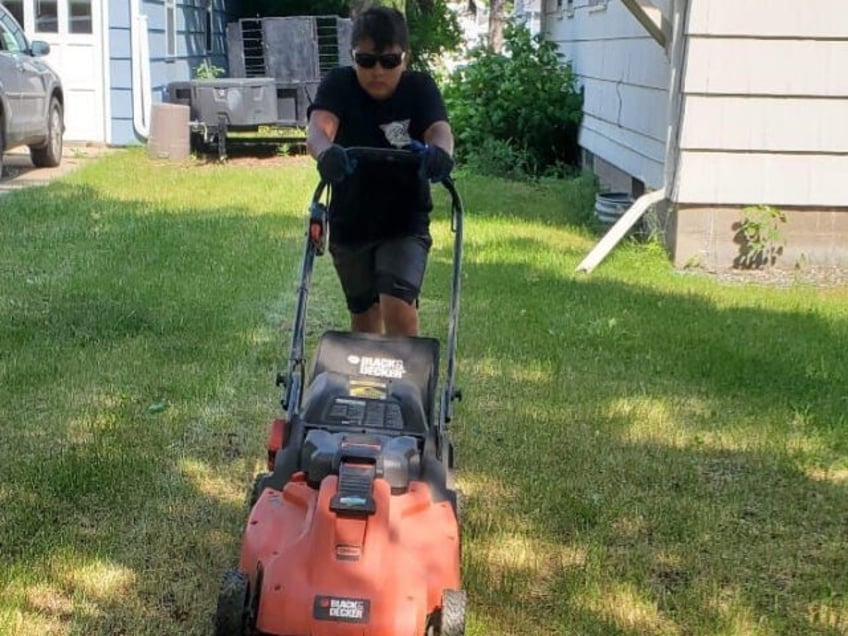 thats something i can do for them fargo boy mows first responders lawns for free