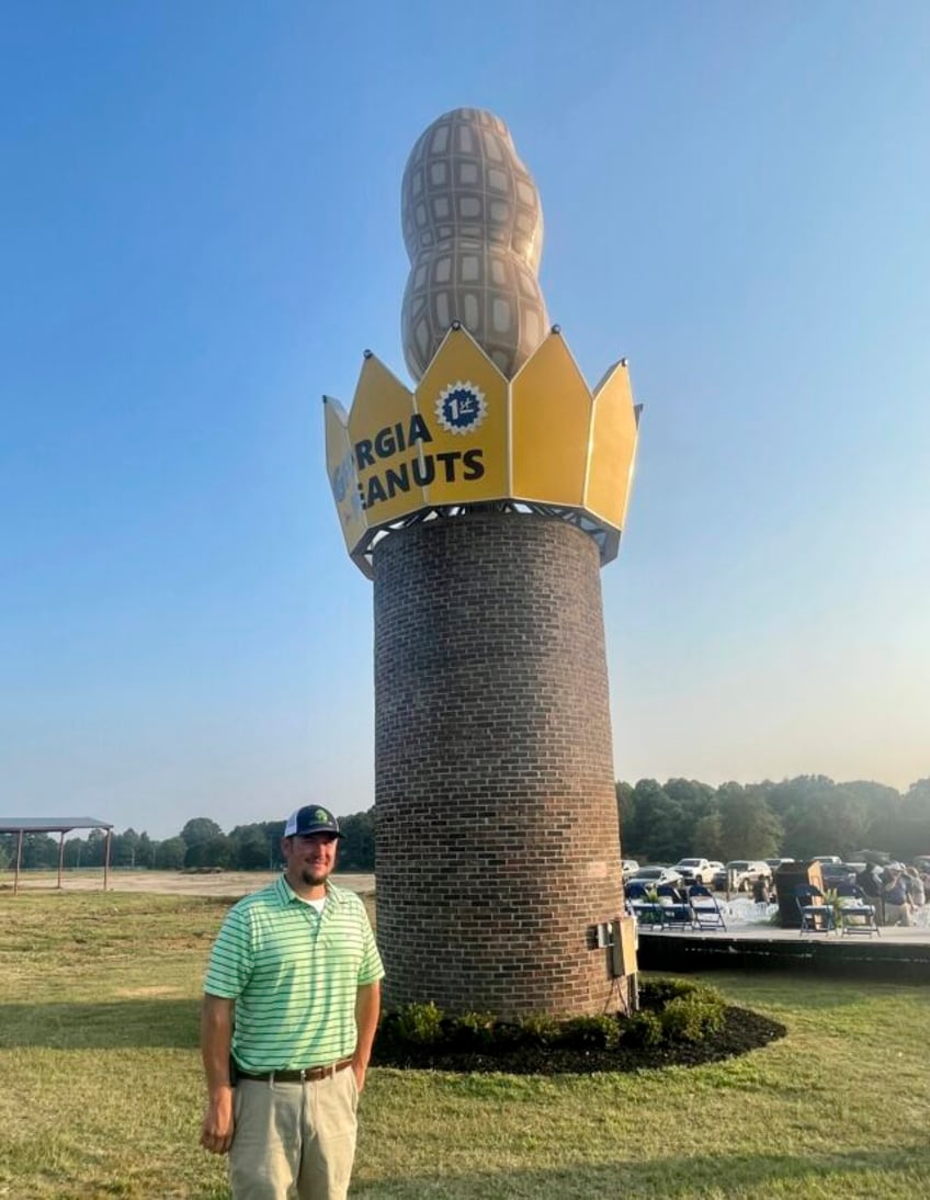 the big peanut once again reigns at the roadside in georgia after hurricane felled earlier goober