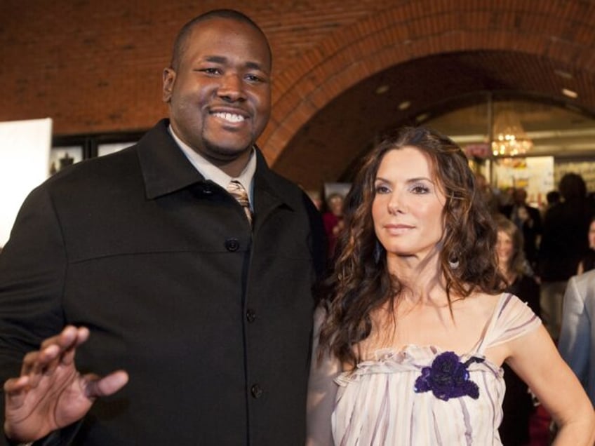 the blind side actor quinton aaron defends sandra bullock against hate mob