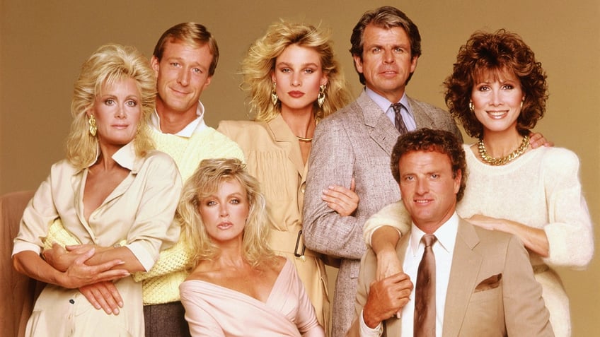 the dukes of hazzard and knots landing casts reunite photos