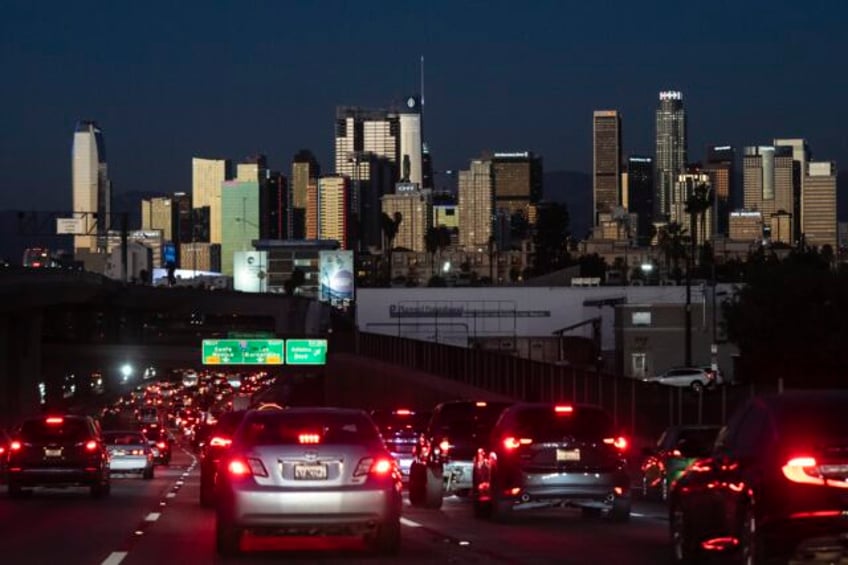 the epas ambitious plan to cut auto emissions to slow climate change runs into skepticism