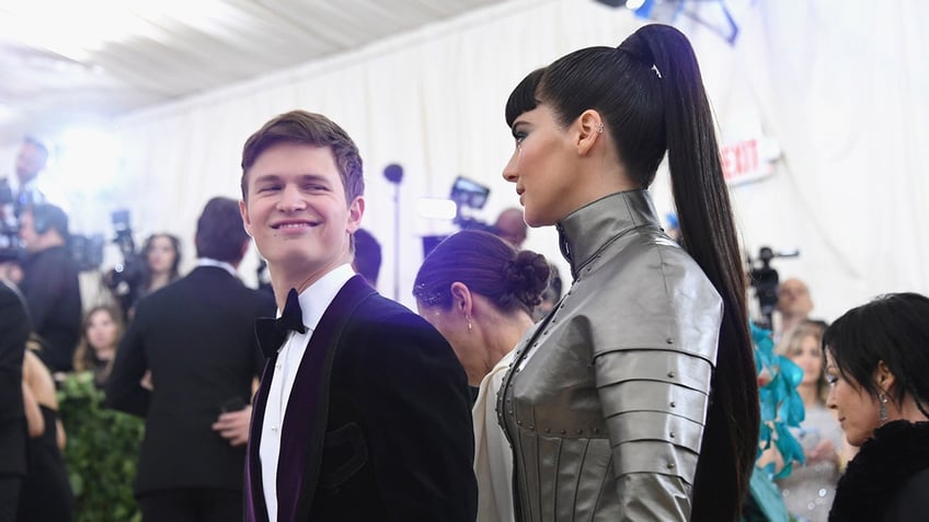 Ansel Elgort and Shailene Woodley