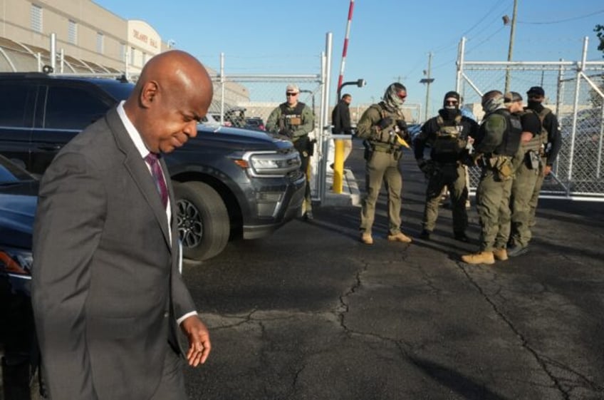 Newark's mayor Ras Baraka is doing battle against a newly-reopened deportation center cham