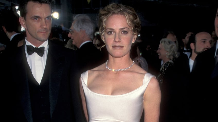 Elizabeth Shue at the Academy Awards