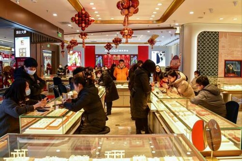 the only safe asset chinese consumers overtake india in gold buying frenzy