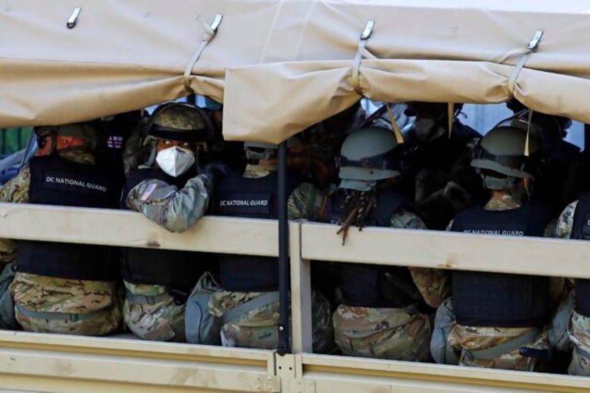 the pentagon plans to shake up dcs national guard criticized for its response to protests jan 6