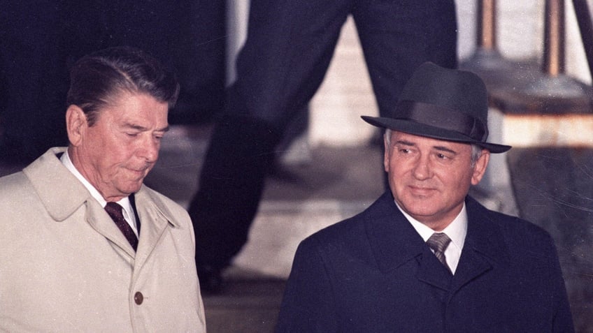 Reagan and Gorbachev