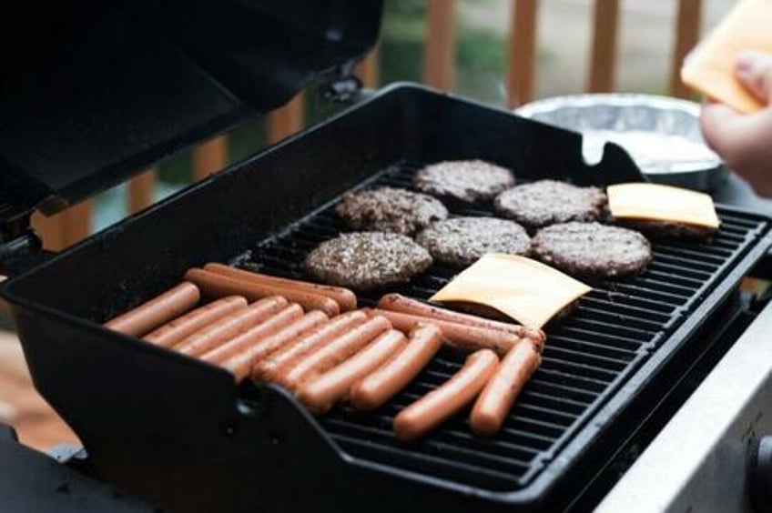 the sociology and psychology of the backyard grill