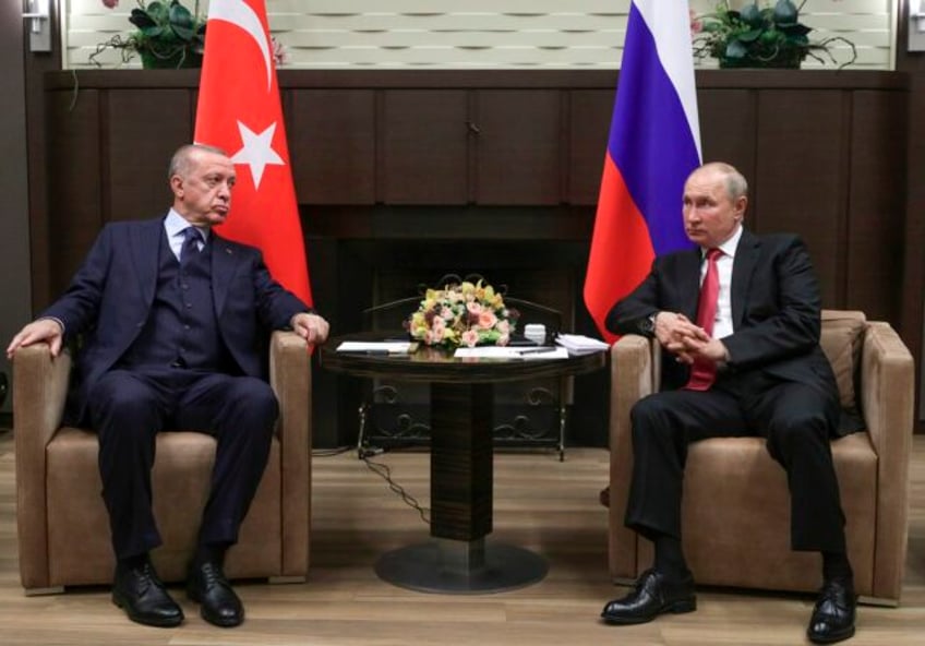 the turkish president is to meet putin with the aim of reviving the ukraine grain export deal