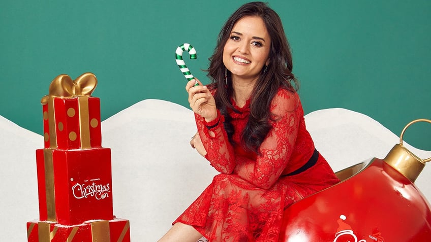 Danica McKellar at Christmas Con in New Jersey in 2022