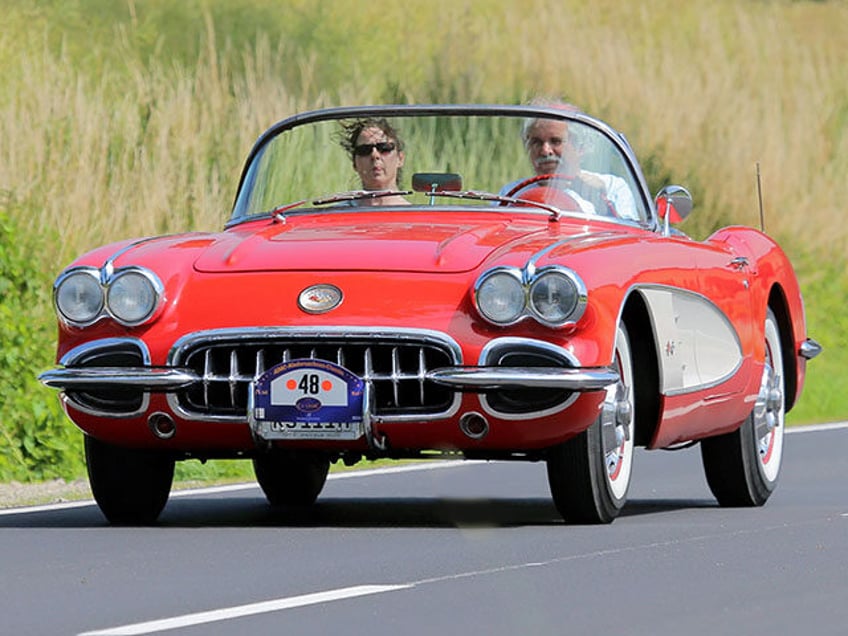 Chevrolet Corvette 1959 - gesehen bei ADAC Oldtimer Rundfahrt Niedersachsen Classic in Bad