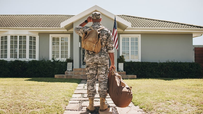 Soldier coming home