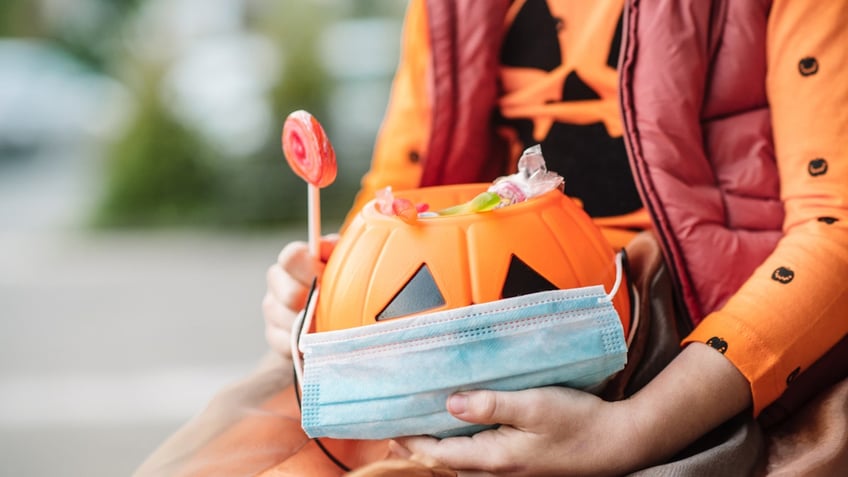 these halloween candies are the worst for your teeth according to a dentist