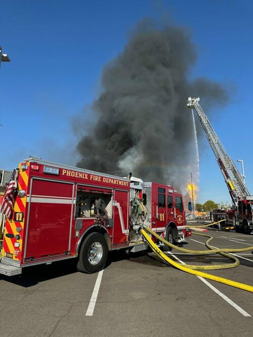 they literally become missiles fiery explosion near phoenix airport damages 30 cars