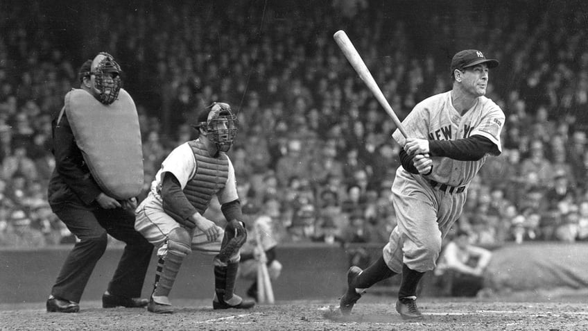 this day in sports history yankees great lou gehrig hits first homer lions rookie ends 19 game losing streak