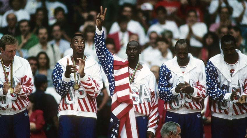 this day in sports history yankees say farewell the dream team goes for gold