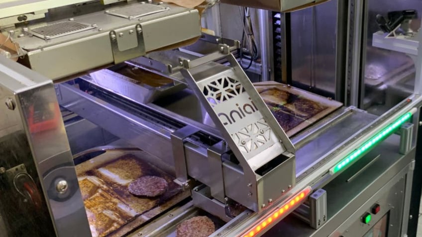 this robot can cook a burger in less than 60 seconds