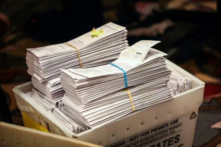 this was a mistake wisconsin city clerk office confirms it sent out 2200 duplicate ballots