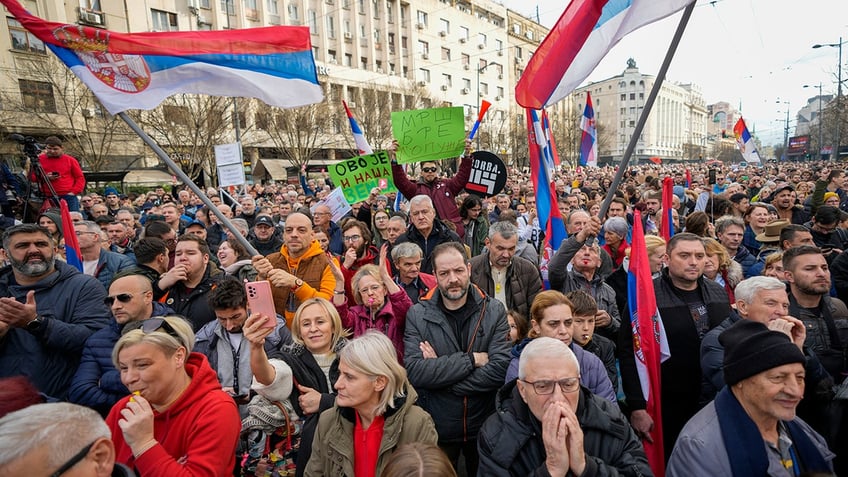 thousands accuse serbias ruling populists of election fraud at a belgrade rally