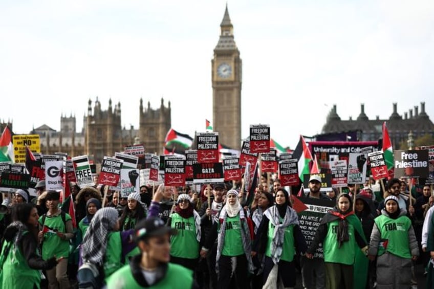 thousands march for palestinians in uk france switzerland