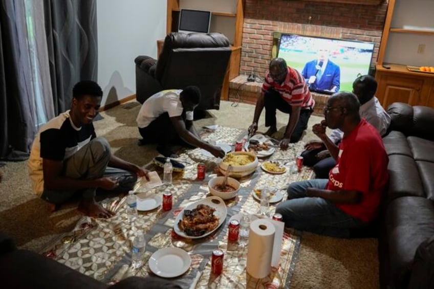 thousands more mauritanians are making their way to the us thanks to a route spread on social media