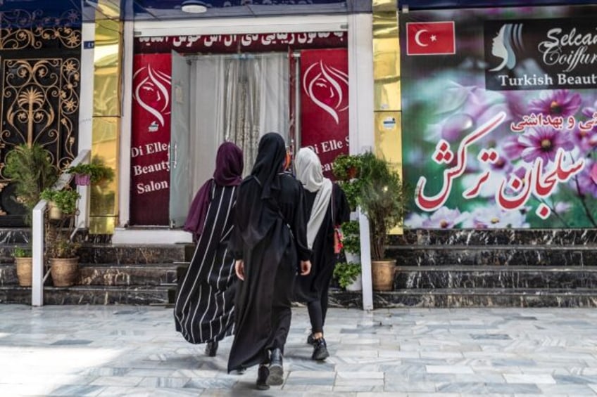 thousands of afghan salons close as taliban deadline bites