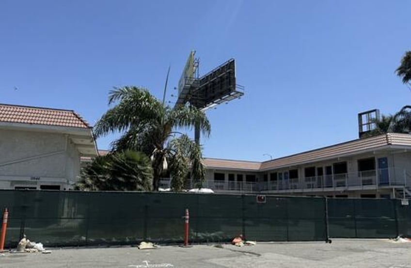 thousands of empty units after la wastes 1 billion on homeless housing