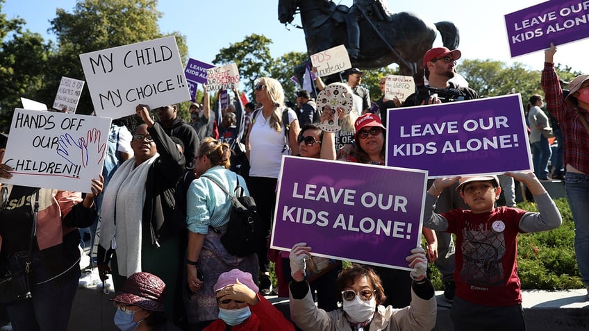 thousands protest gender ideology in canada trudeau condemns transphobia homophobia and biphobia