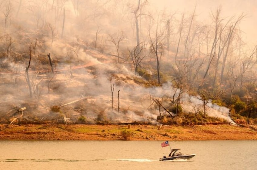 An out-of-control fire in northern California has promoted warnings for thousands of peopl