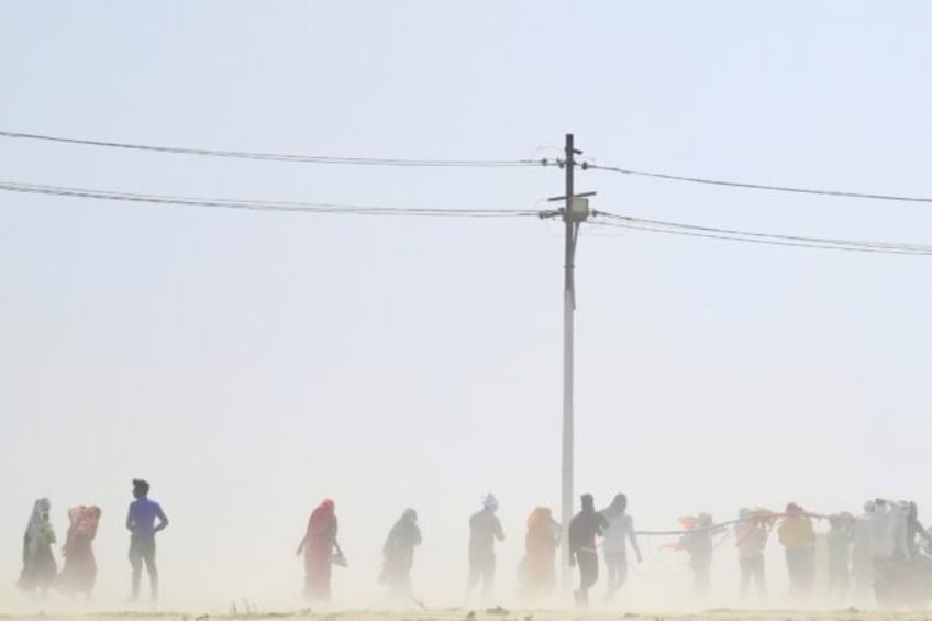 threat from sand and dust storms spreading un