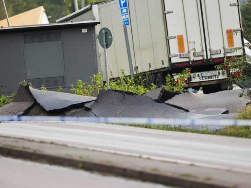 three injured as landslide sparks sinkhole on major highway in sweden