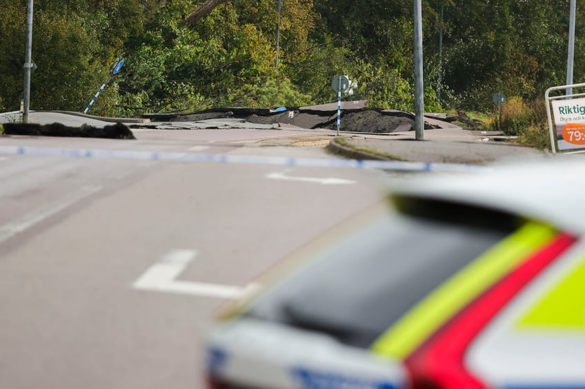 three injured as landslide sparks sinkhole on major highway in sweden