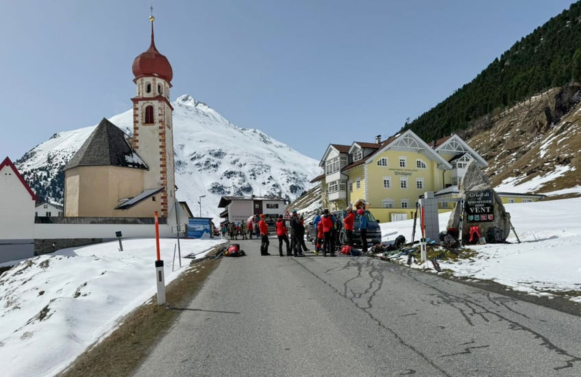 three killed one rescued rescued from austria alps avalanche