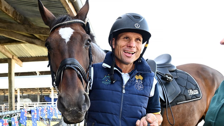 Shane Rose with his horse Virgil