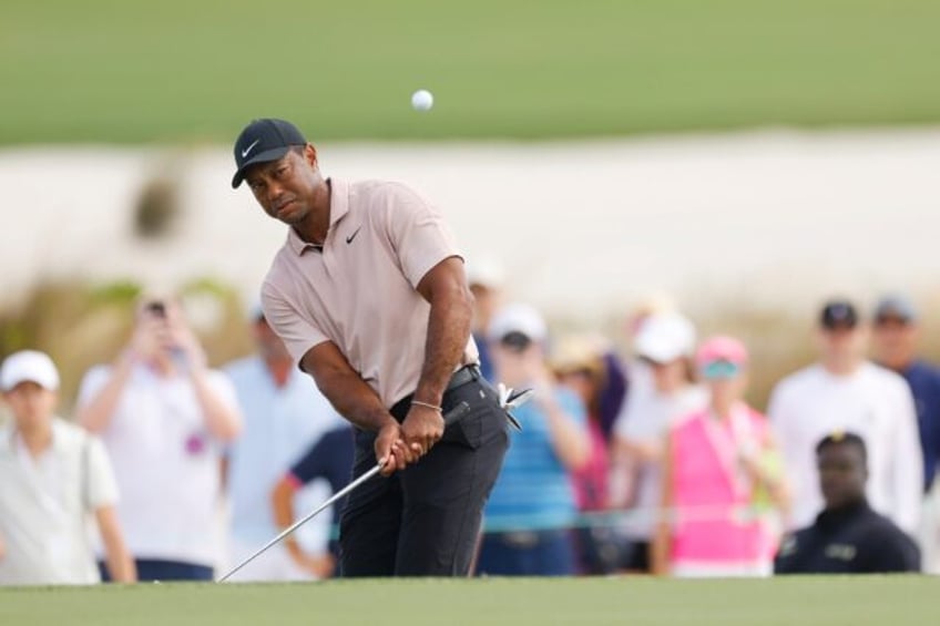 tiger fades late to shoot 75 in first round of world challenge