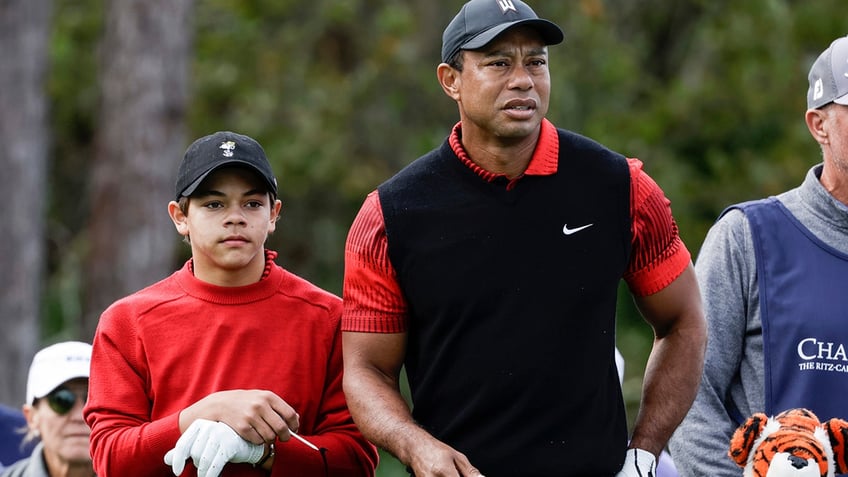 tiger woods announces return to pnc championship with son charlie next month